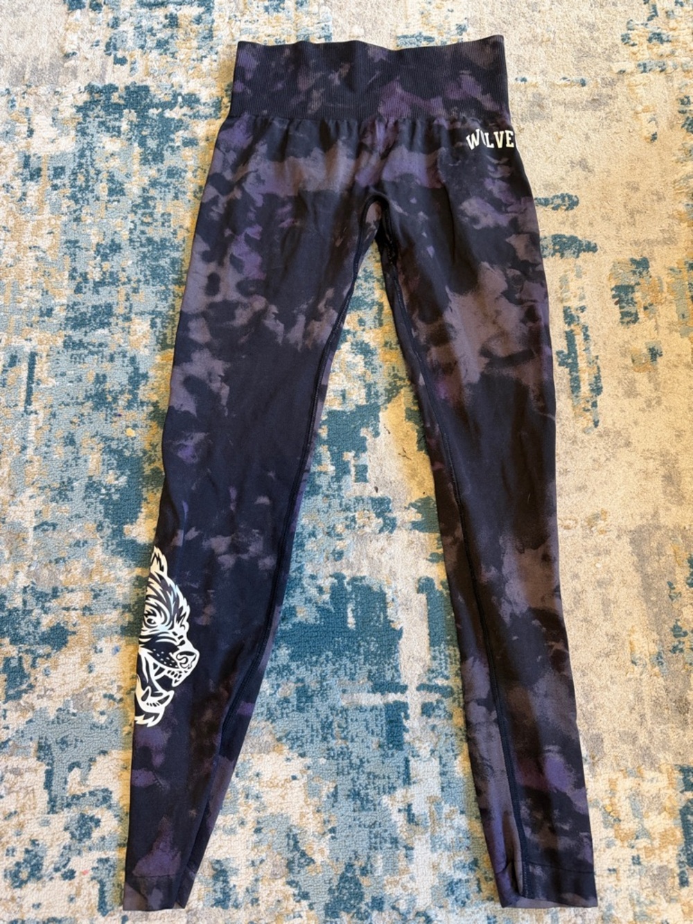 Wolves Purple Tie-Dye Active Leggings